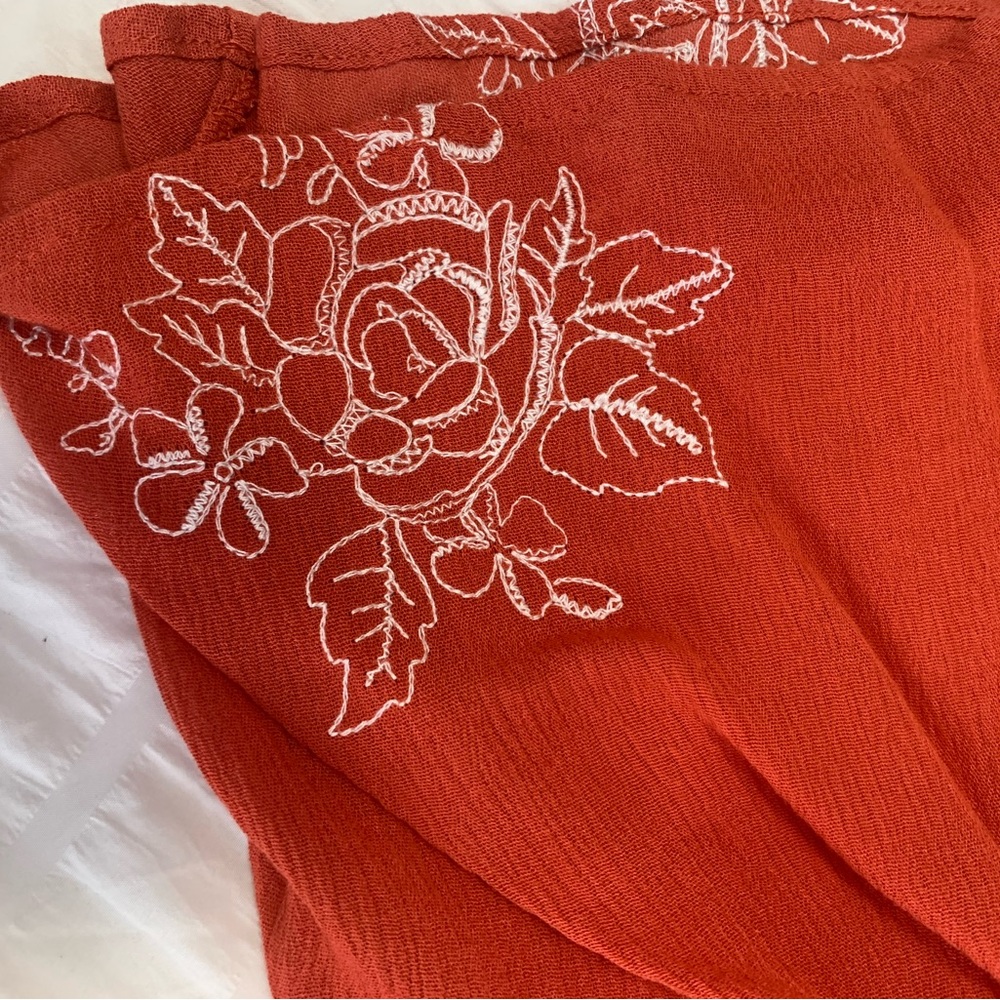 NWT Blushing Heart Embroidered Top - Picture 11 of 16